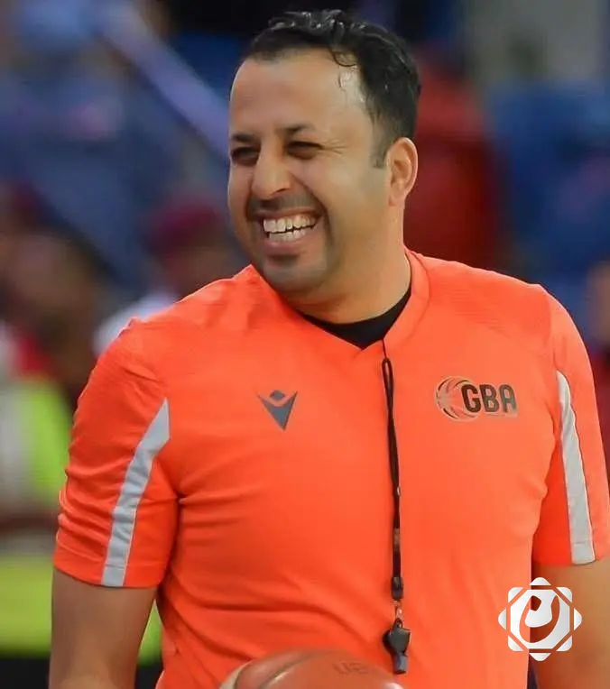 حكم عراقي يتألق في نهائيات الدوري السعودي لكرة السلة