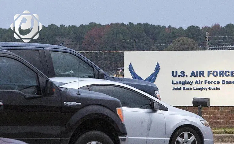 تحطم طائرة تجريبية في قاعدة عسكرية أمريكية بفرجينيا