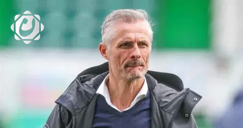 شالكه الألماني يتخذ قرارًا حاسمًا بإقالة مدربه بعد تراجع النتائج