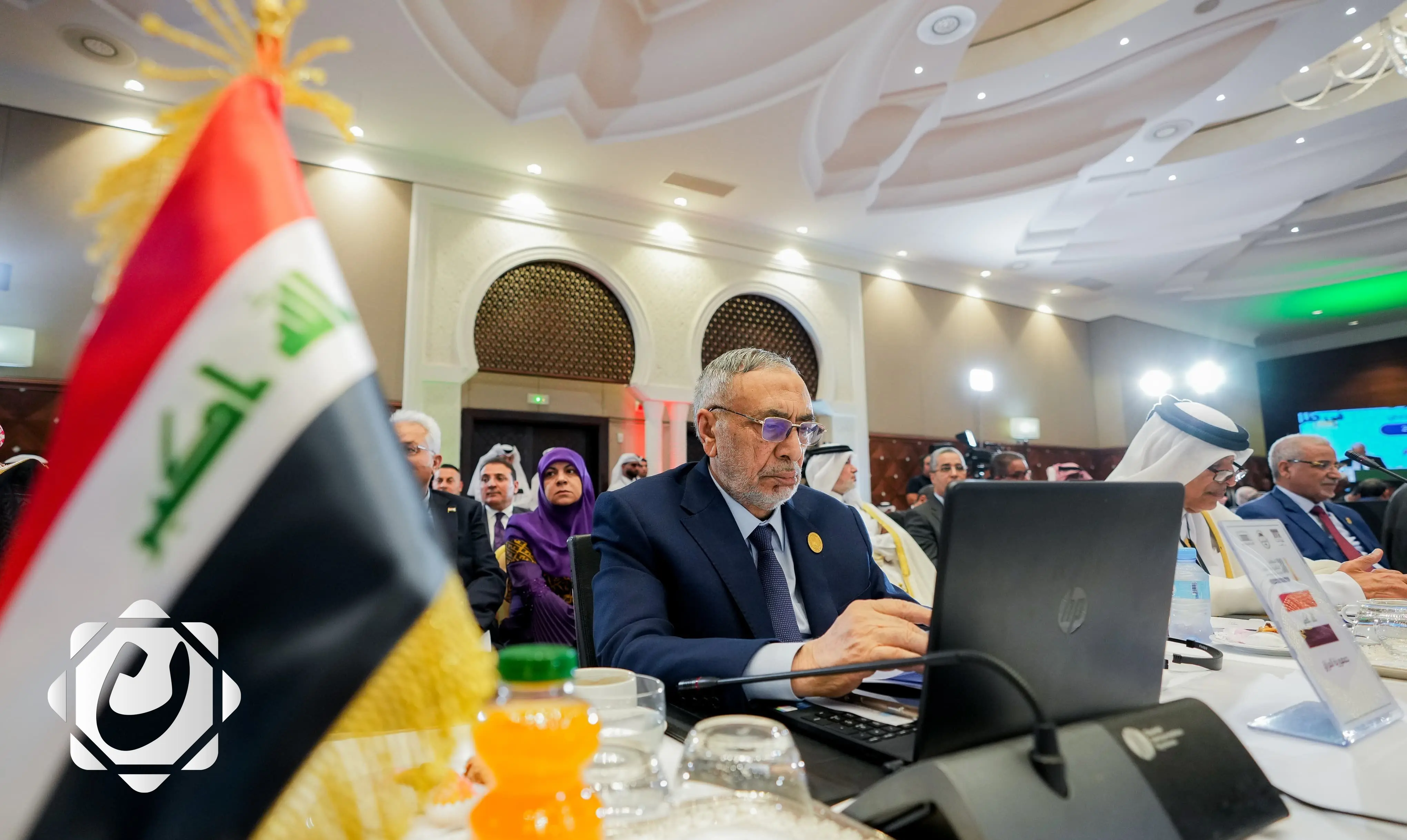 المشهداني يعود إلى بغداد بعد نجاح مشاركته في مؤتمر الاتحاد البرلماني العربي