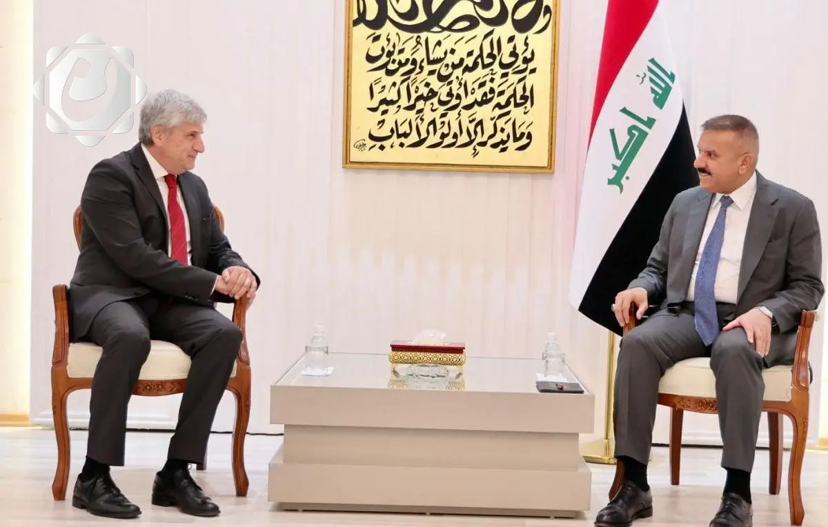 وزير الداخلية يؤكد ضرورة تكثيف الجهود لمكافحة الهجرة غير الشرعية