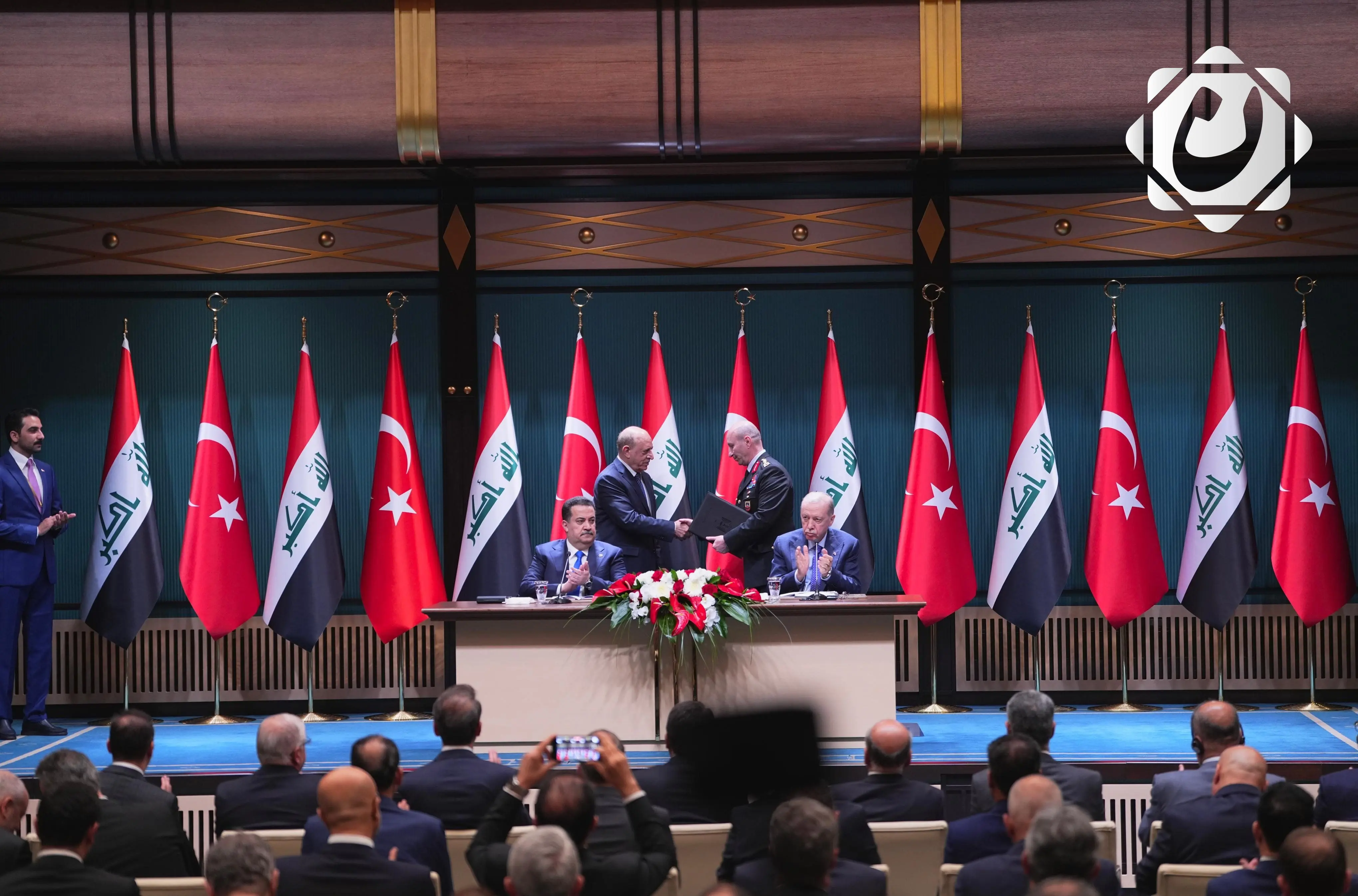 توقيع مذكرات تفاهم تاريخية بين العراق وتركيا برعاية رئيس الوزراء ورئيس الجمهورية