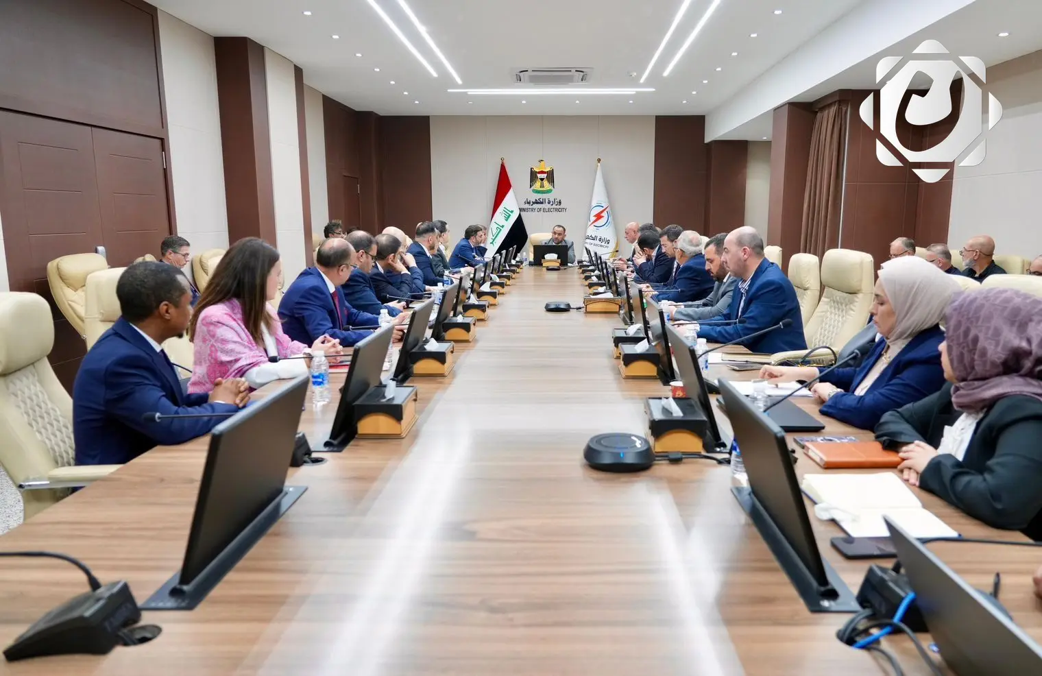 اجتماع وزاري لدراسة عروض إنشاء محطات كهربائية جديدة في العراق