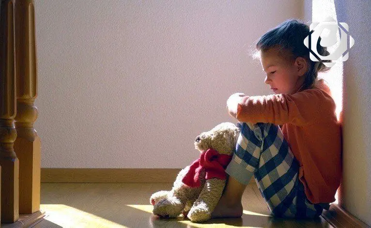 أبحاث جديدة: تأثير الطفولة القاسية على تطور الدماغ