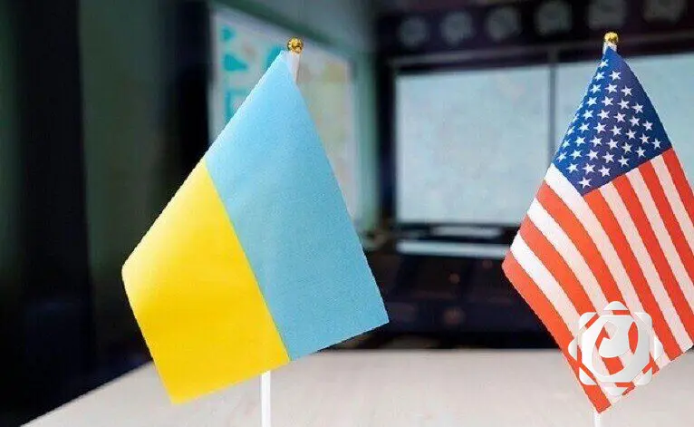 أوكرانيا وواشنطن: اتفاق تاريخي لتعزيز التعاون في قطاع المعادن