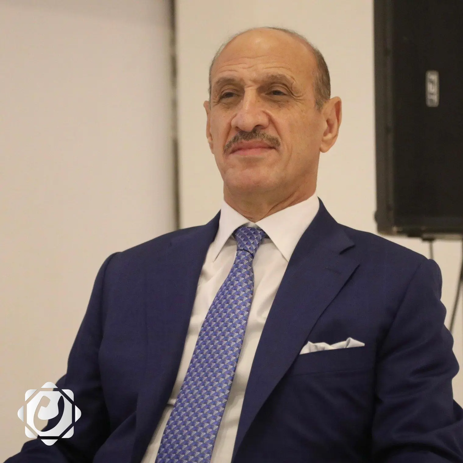 تعزيز القيادة الفنية: عدنان درجال مشرفًا على المنتخب الوطني العراقي