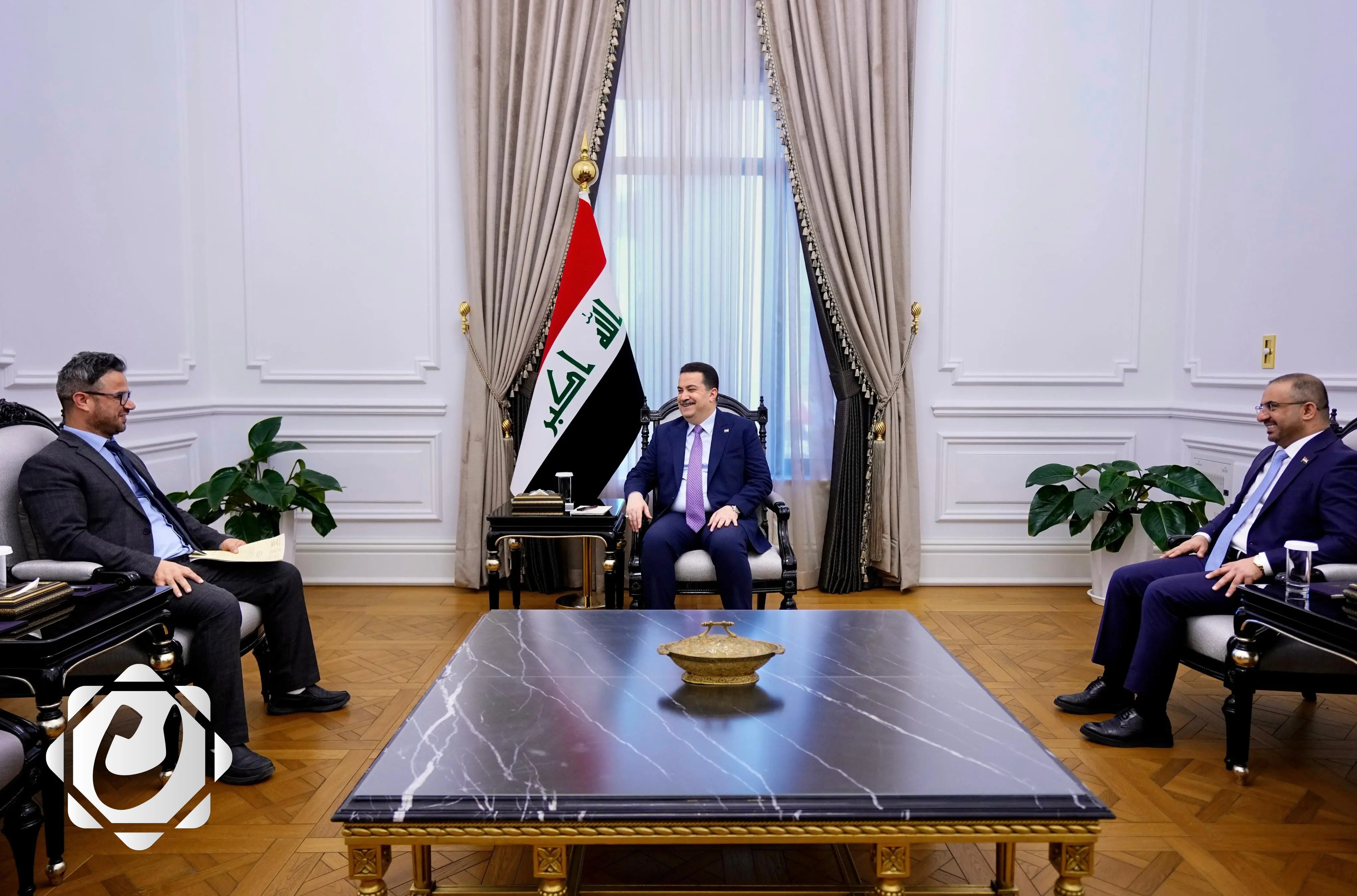 السوداني يؤكد على أهمية دعم الأطباء لتعزيز الخدمات الصحية