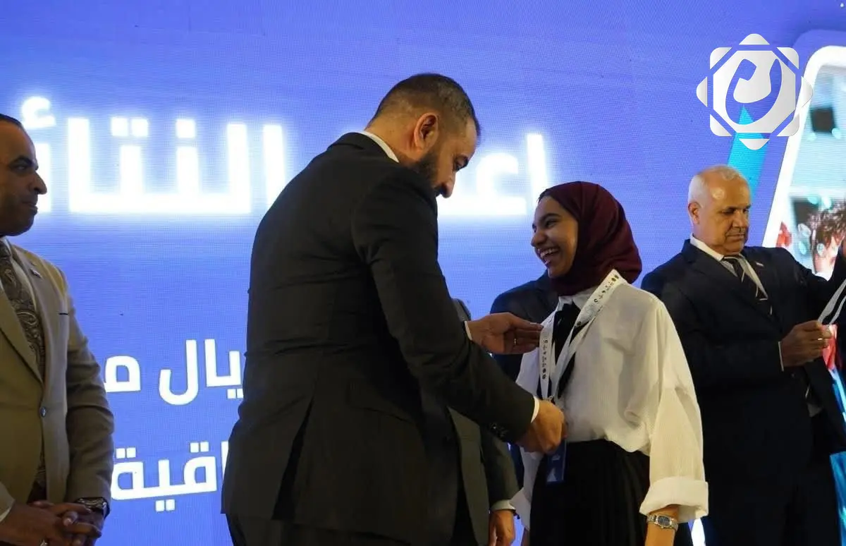 تربية ذي قار تتألق في المونديال الأول لمناظرات المدارس وتحصد المركز الأول