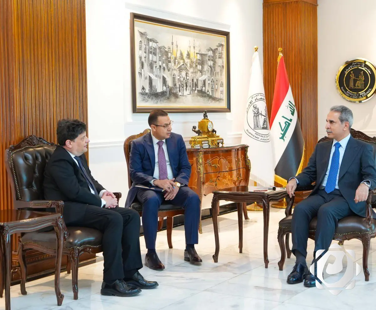 زيدان يستقبل وفدًا فرنسيًا لتعزيز التعاون في مكافحة الإرهاب