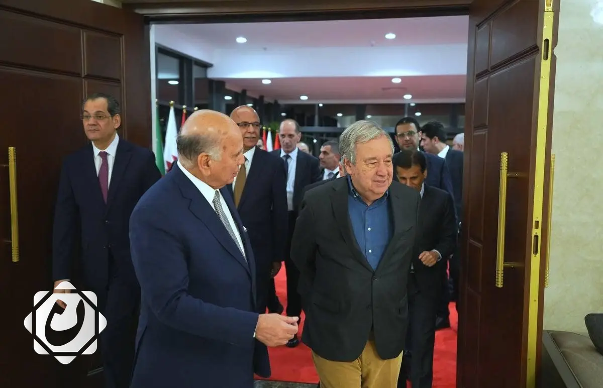 غوتيريش يصل بغداد للمشاركة في القمة العربية الـ34