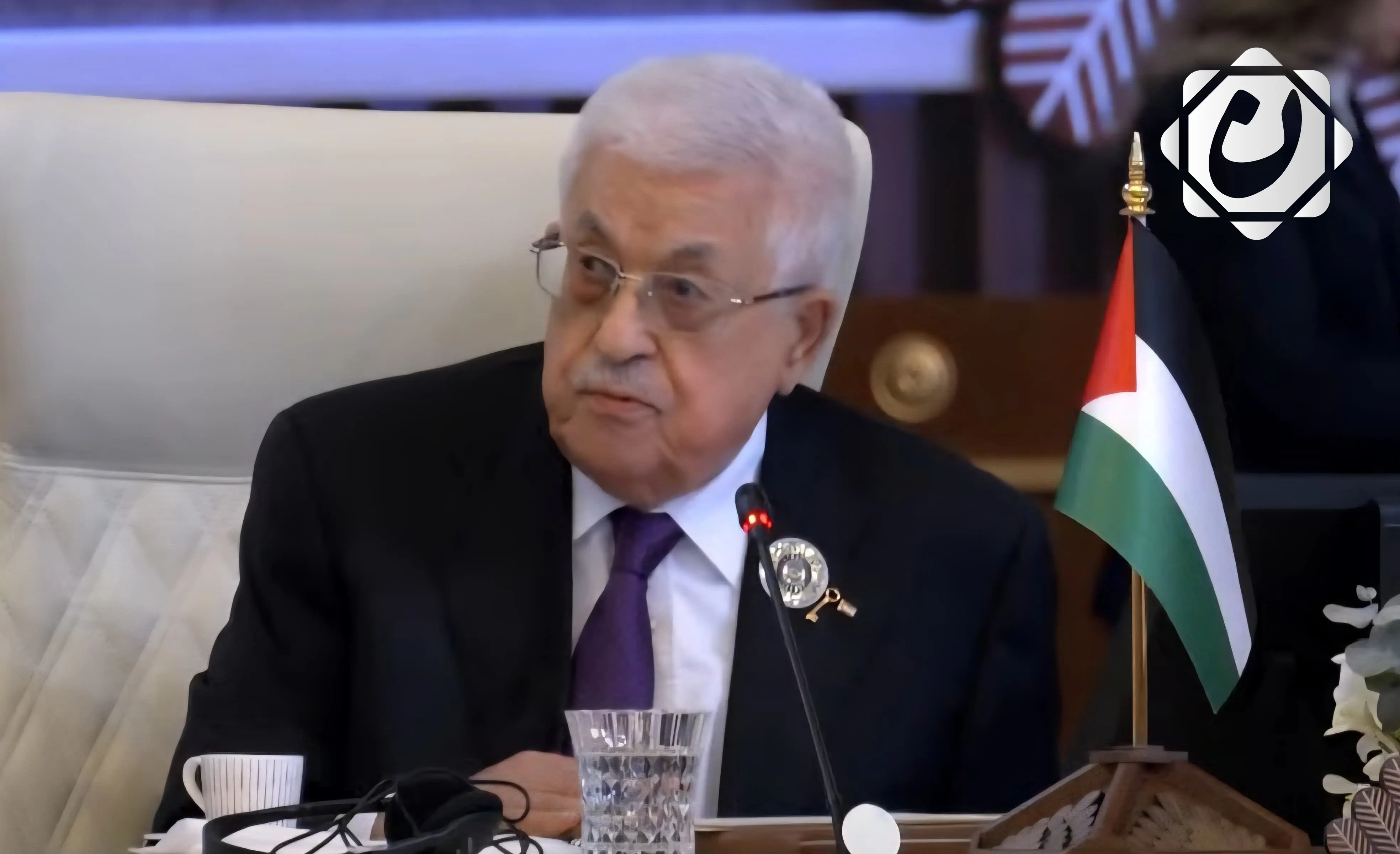 الرئيس الفلسطيني يدعو إلى خطة عربية من أجل السلام ووقف الحرب