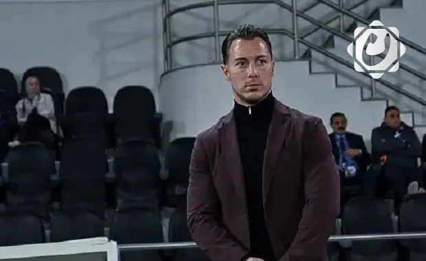 إدارة أهلي جدة تتخذ خطوات حاسمة لتجديد عقد المدرب يايسله