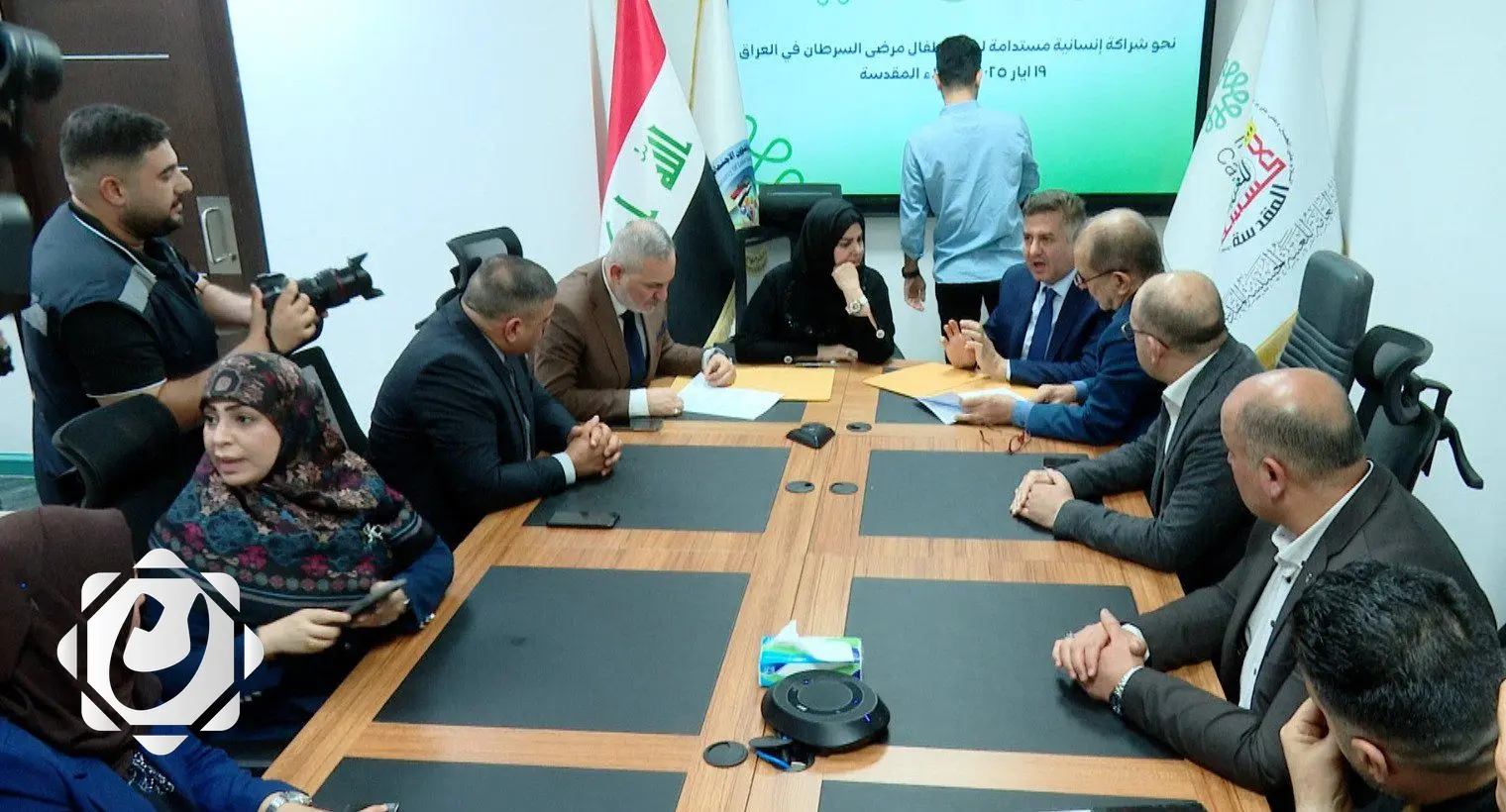 تعاون جديد بين وزارة العمل ومؤسسة وارث لرعاية الأطفال المصابين بالسرطان في كربلاء