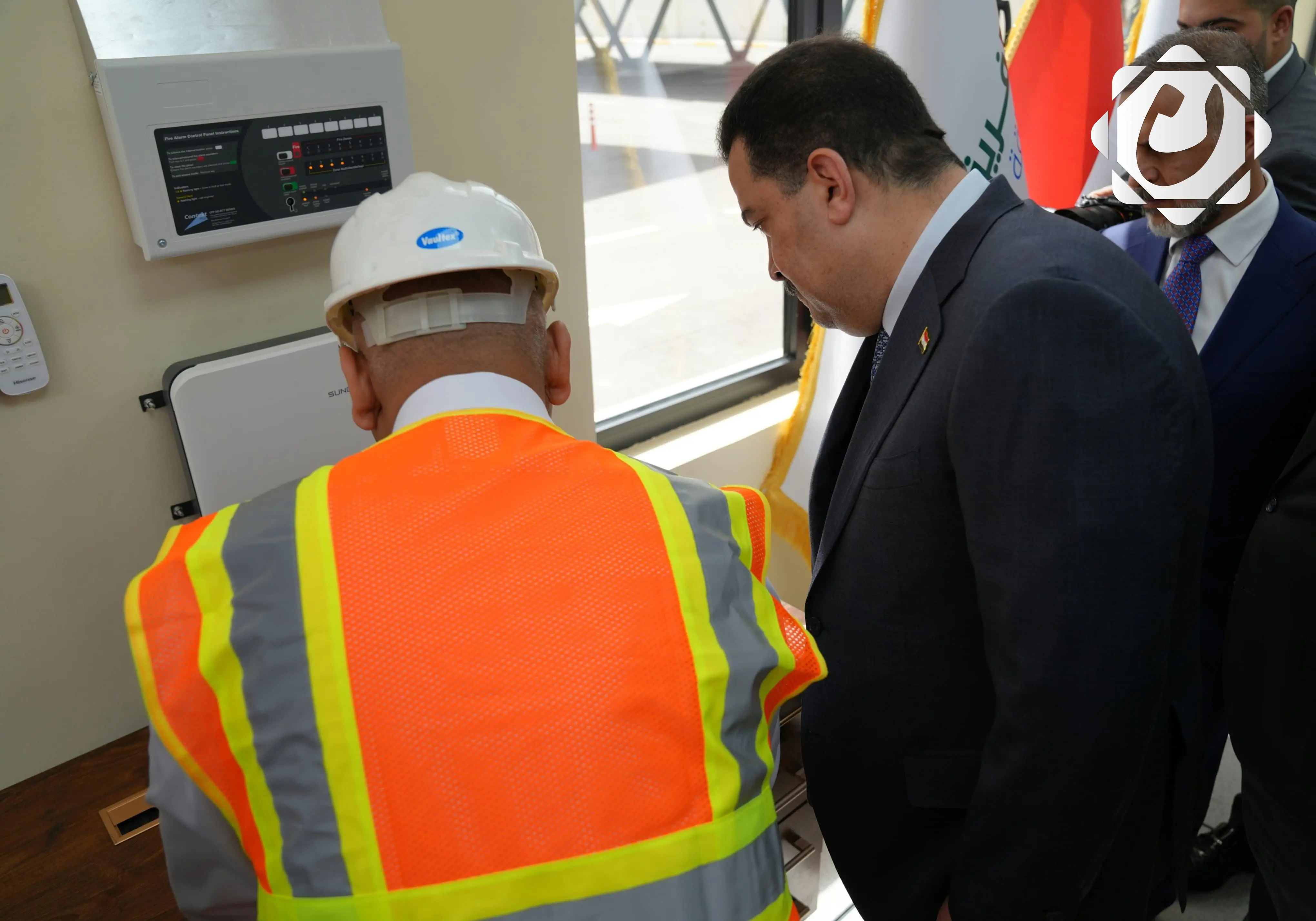 السوداني يطلق مشروع الطاقة الشمسية لتعزيز الاستدامة في العراق