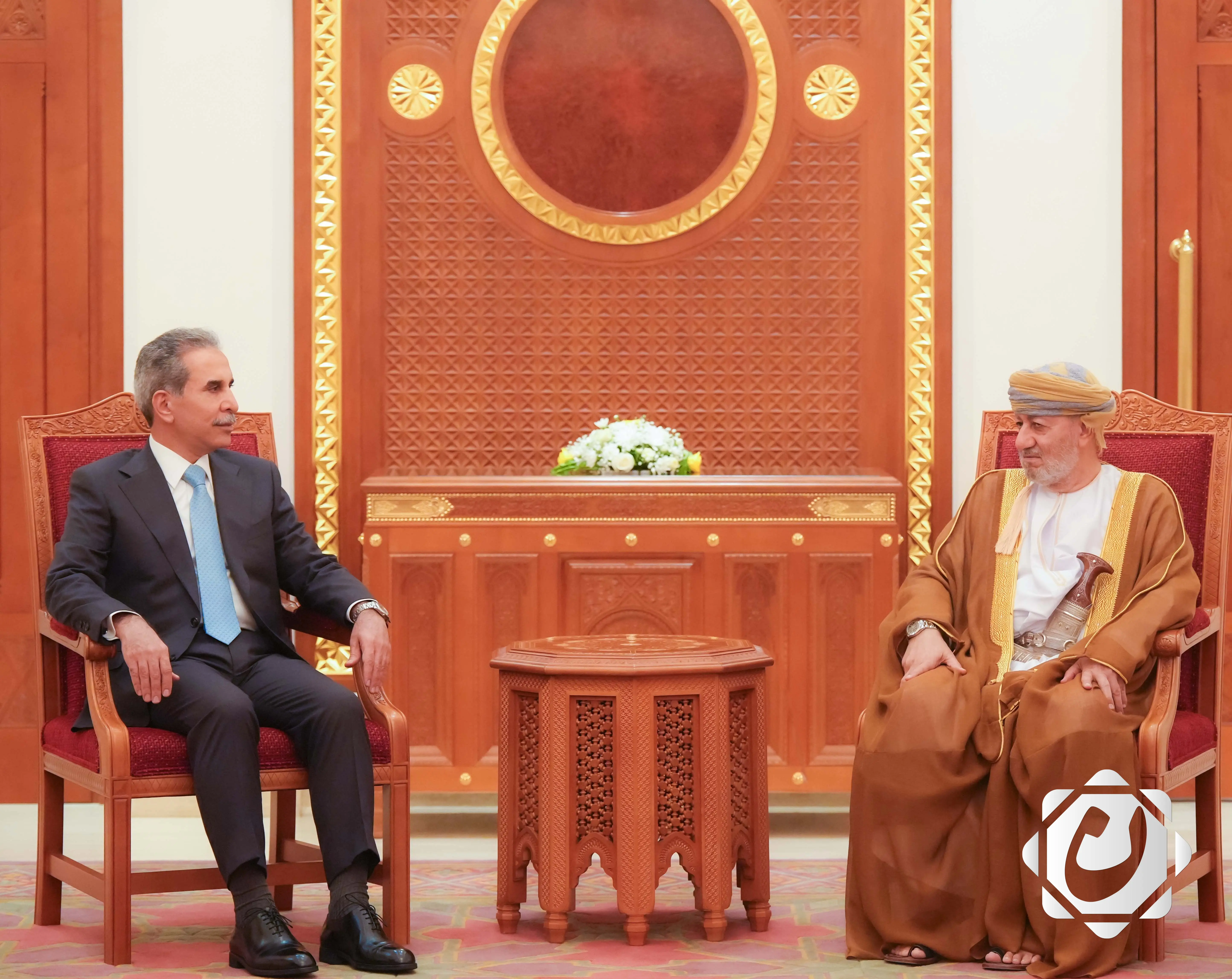 زيدان يبحث تعزيز العلاقات القضائية مع سلطنة عمان