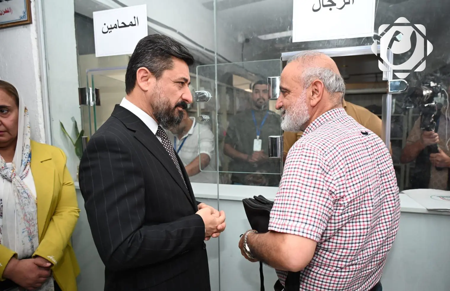 وزير العدل يؤكد على أهمية الدفع الإلكتروني لتسهيل معاملات المواطنين