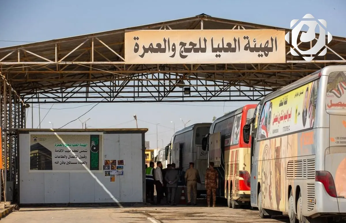 1050 حافلة تنقل حجاج العراق إلى السعودية عبر منفذ عرعر