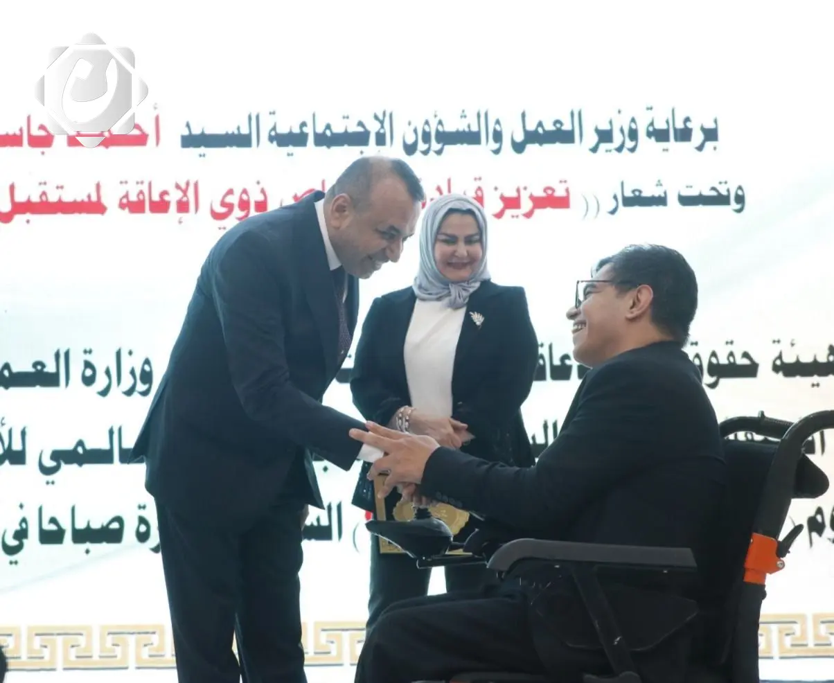وزير العمل يعلن عن فتح باب التقديم لقطع أراضٍ سكنية لذوي الإعاقة في بغداد