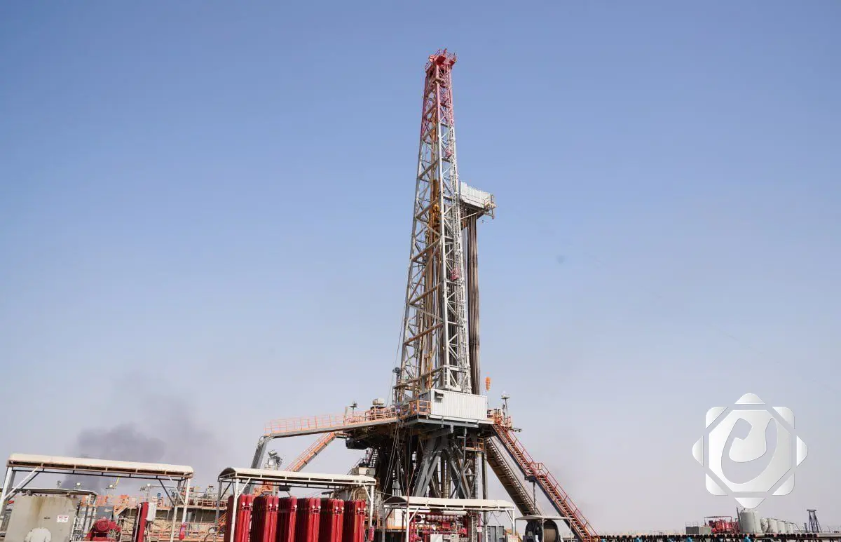 خطط حكومية لتحفيز الاحتياطات النفطية: توقيع عقد بئر (كفري أ) الاستكشافي