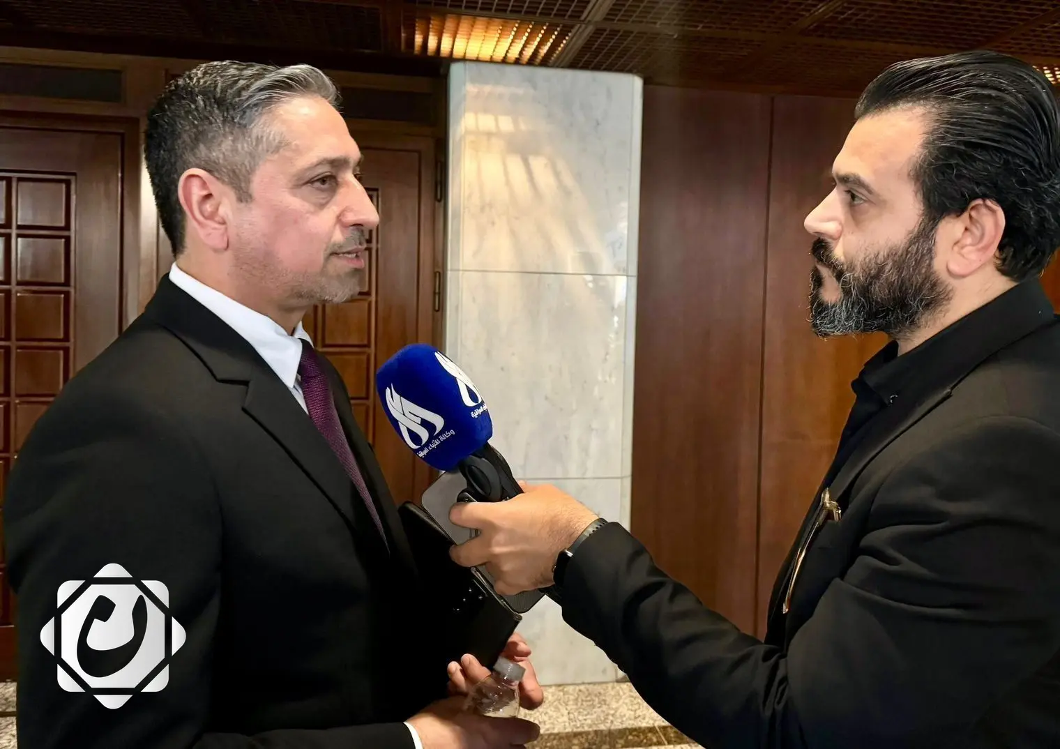 البنك المركزي يؤكد توفر السيولة واحتياطياته تتجاوز 100 مليار دولار