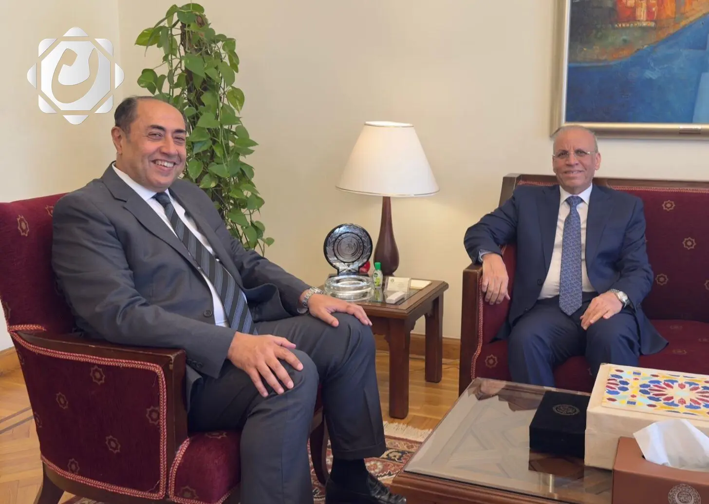 سفير العراق يناقش مع الجامعة العربية تنفيذ مخرجات القمة العربية