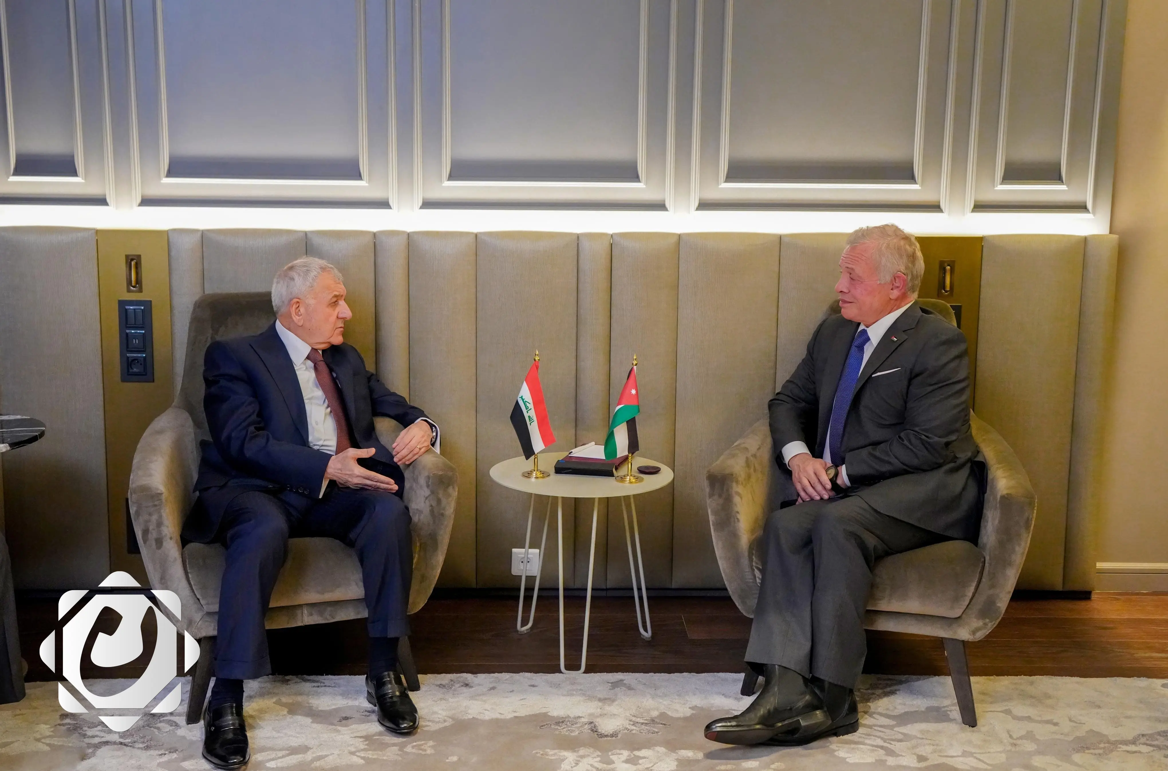 تأكيد أهمية تأمين وصول المساعدات الإنسانية إلى غزة خلال لقاء رئيس الجمهورية والعاهل الأردني