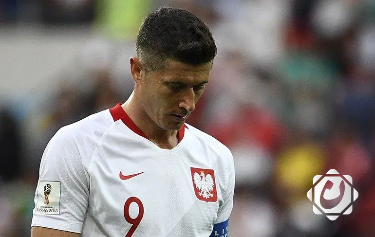 ليفاندوفسكي يعلن اعتزاله مؤقتًا عن اللعب مع منتخب بلاده