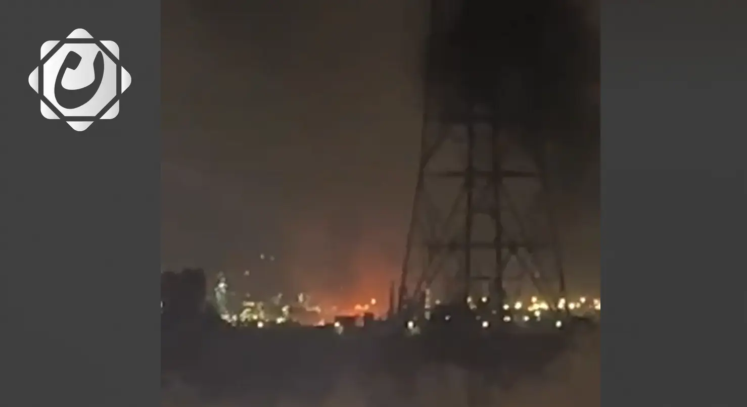 نشوب حريق في منشأة استراتيجية قرب حيفا إثر قصف صاروخي