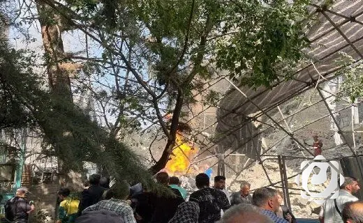 استهداف مبنى سكني في طهران من قبل الكيان الصهيوني