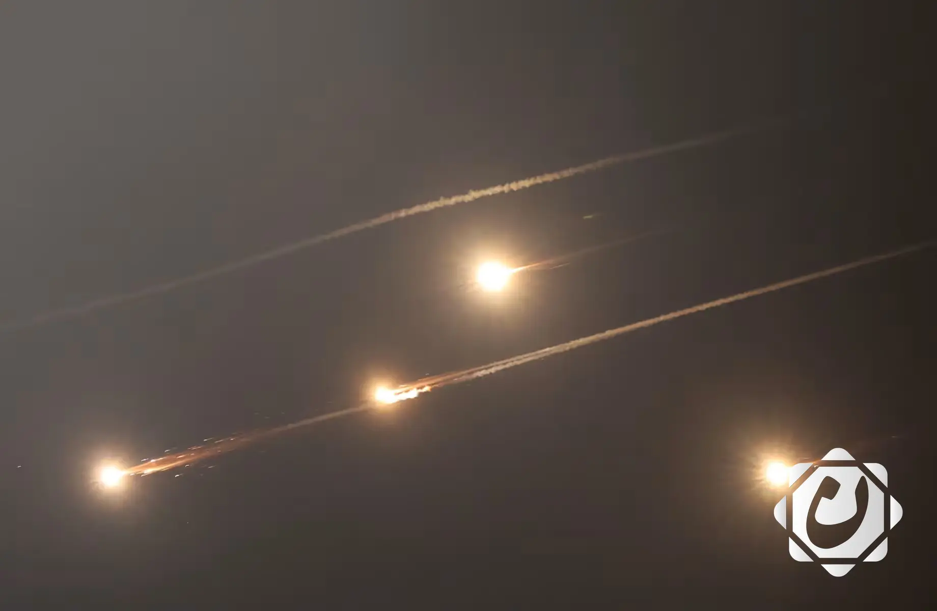 إيران تطلق صواريخ جديدة نحو الأراضي المحتلة