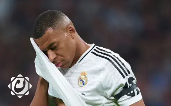 مبابي يدخل المستشفى بسبب وعكة صحية مفاجئة