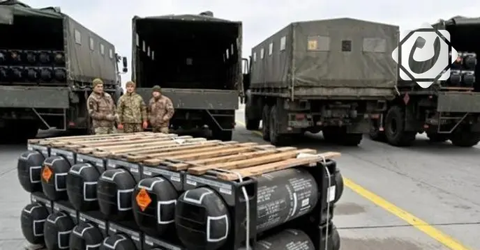 الولايات المتحدة تعلق شحنات أسلحة معينة إلى أوكرانيا