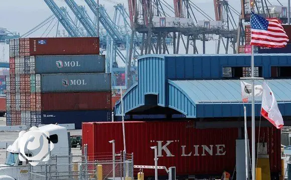 زيادة العجز التجاري الأميركي إلى 71.5 مليار دولار نتيجة تراجع الصادرات