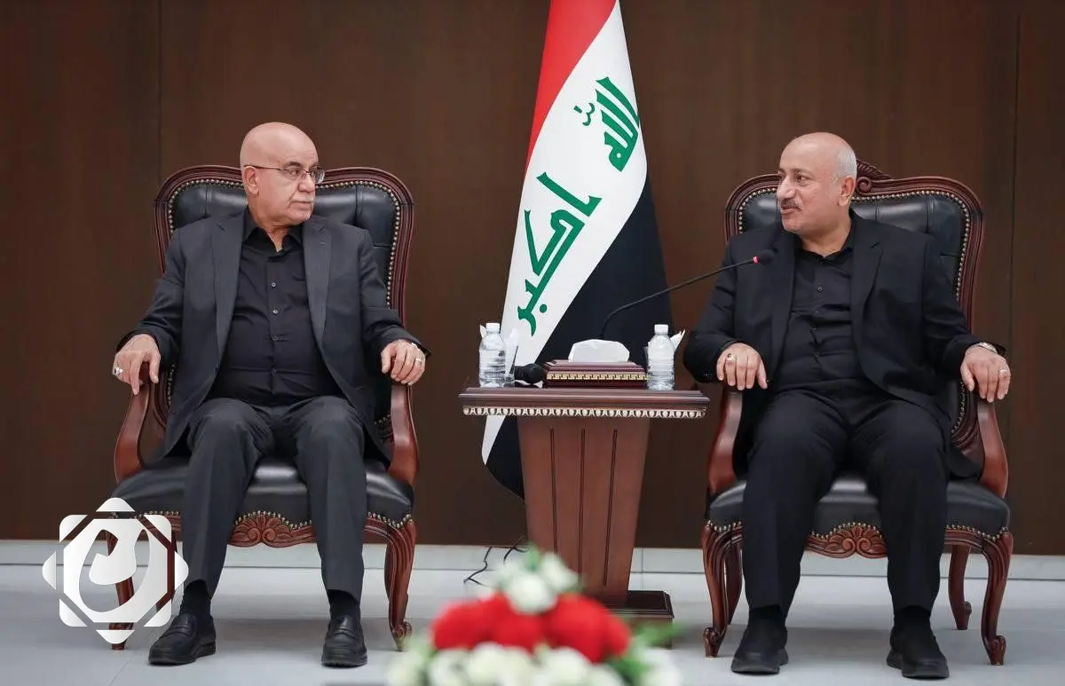 وزير الصحة يناقش خطة الطوارئ لزيارة عاشوراء مع محافظ كربلاء