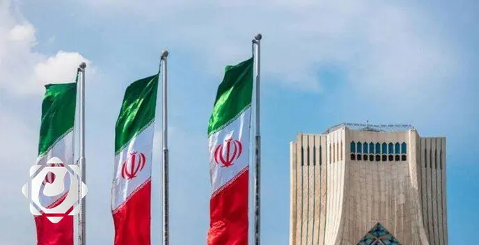 إيران تنفي تقديم طلب للقاء الجانب الأمريكي