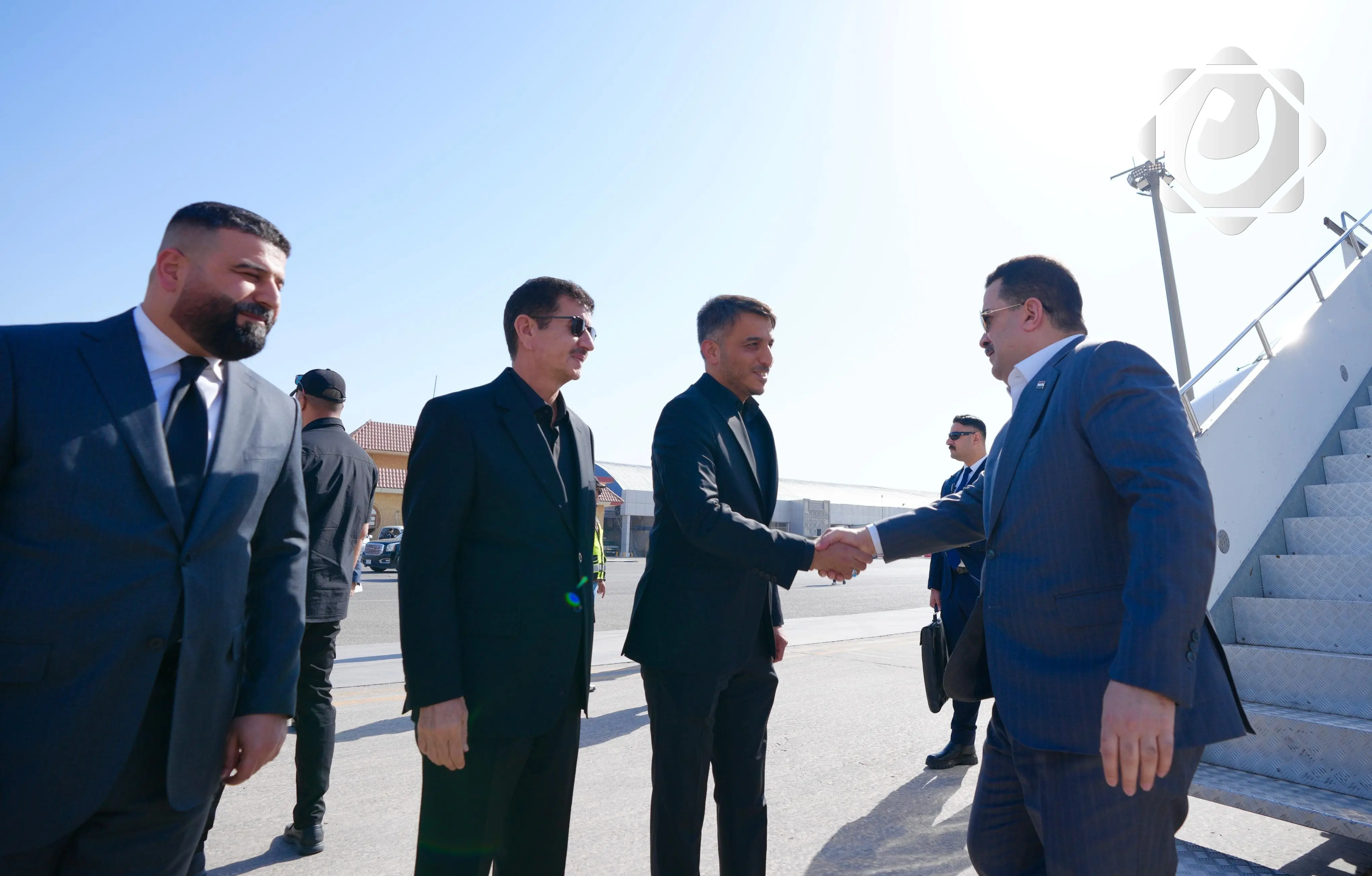 رئيس الوزراء يفتتح مشاريع خدمية في النجف الأشرف