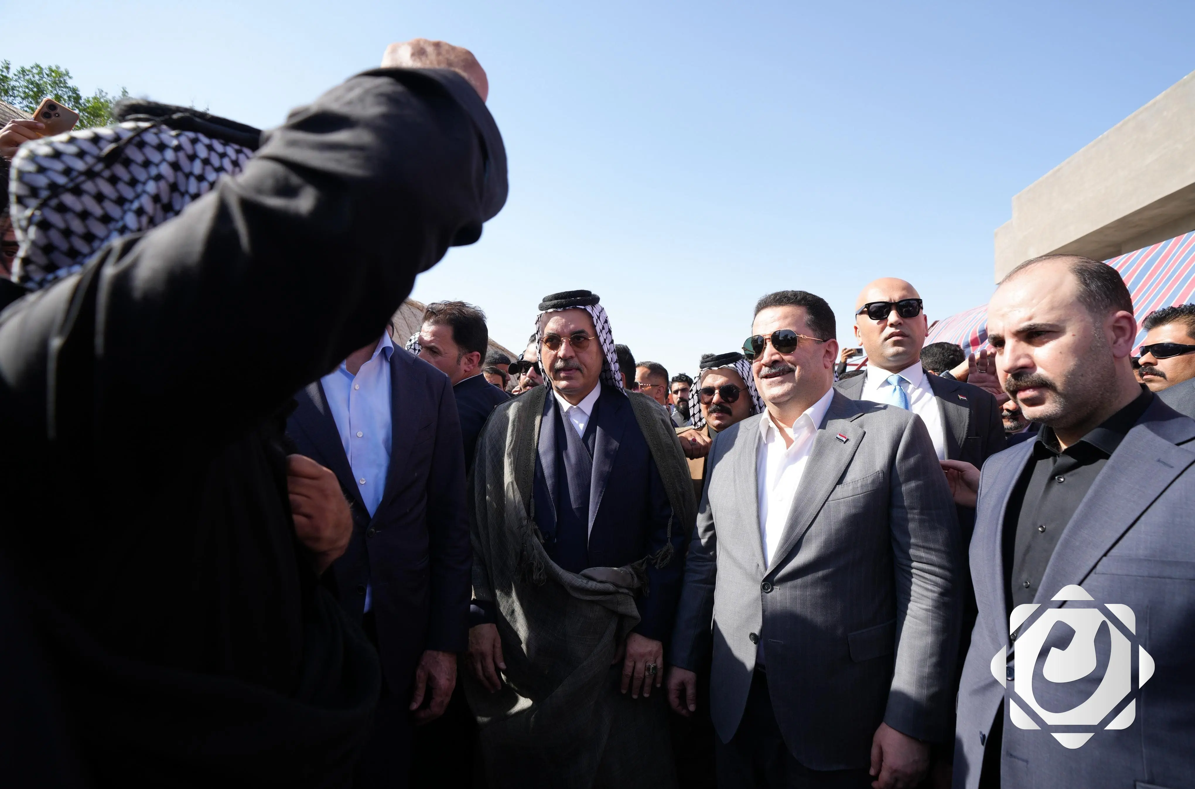 رئيس الوزراء يختتم زيارته إلى النجف الأشرف