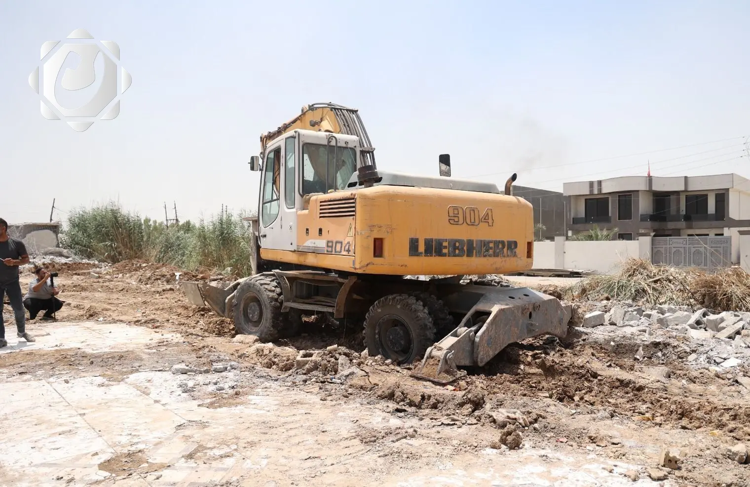 محافظة بغداد تبدأ حملة لإزالة التجاوزات على تقاطع النهروان تمهيدًا لتطوير الطريق