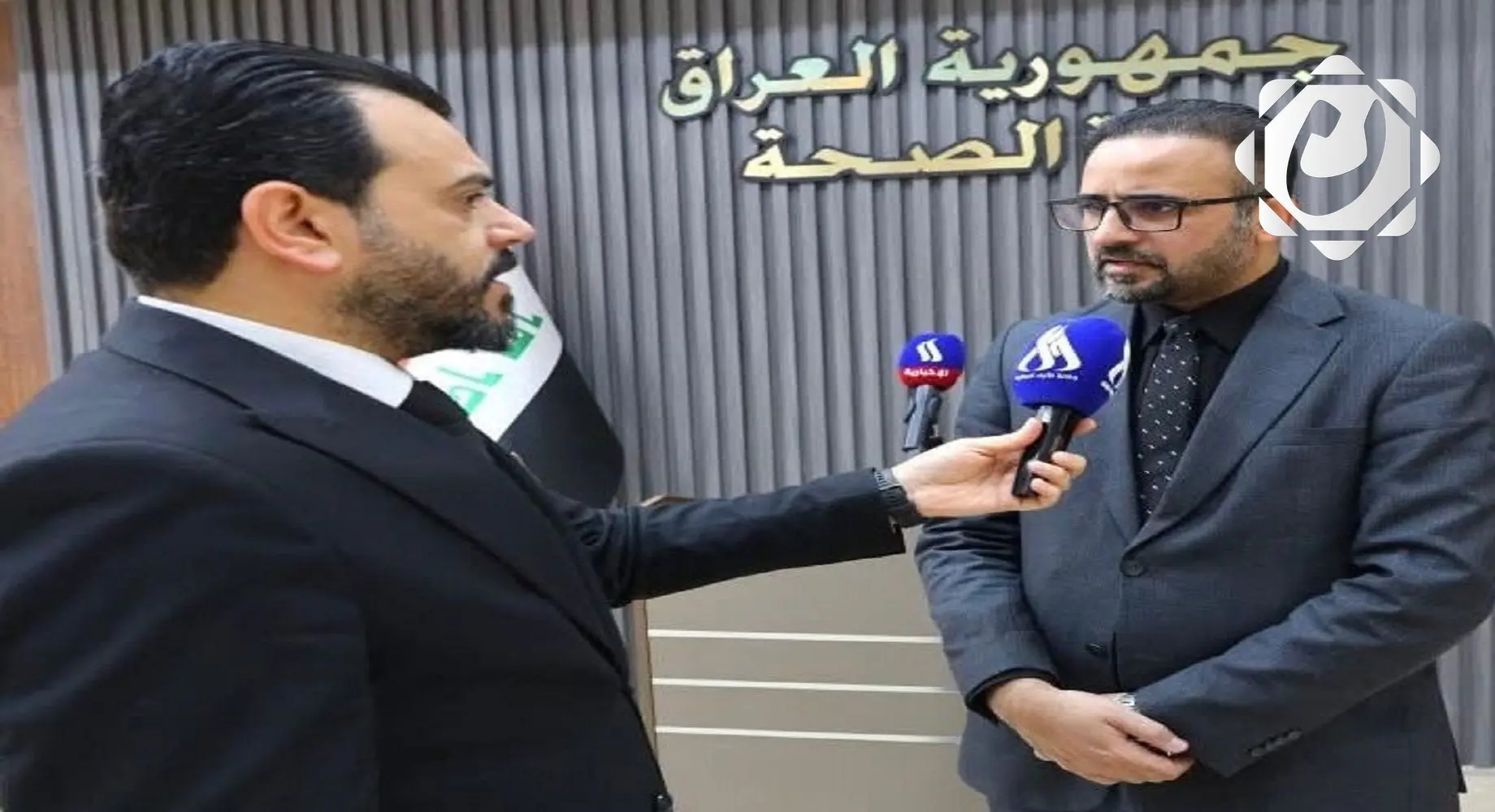 وزارة الصحة تستمر في حملة وضع الملصقات على الأدوية لمكافحة التزوير وتفاوت الأسعار