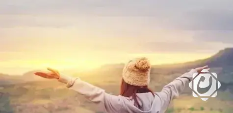 دراسة أسترالية تكشف عن دور النشاطات الاجتماعية في تعزيز السعادة