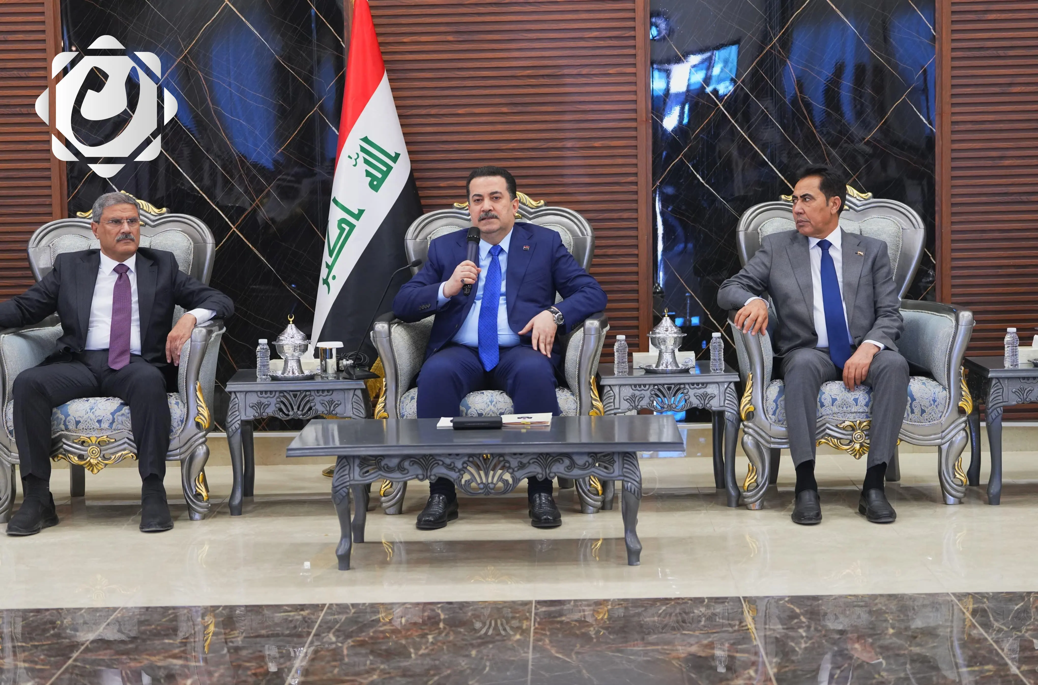 رئيس الوزراء يؤكد استمرار الحكومة في دعم المشاريع الزراعية ودفع مستحقات الفلاحين