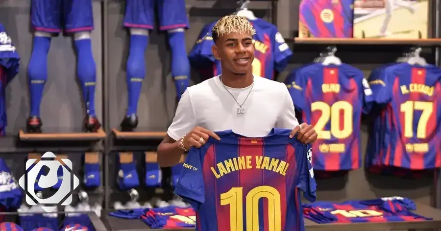 برشلونة يجدد عقد يامال حتى 2031 ويمنحه القميص رقم 10