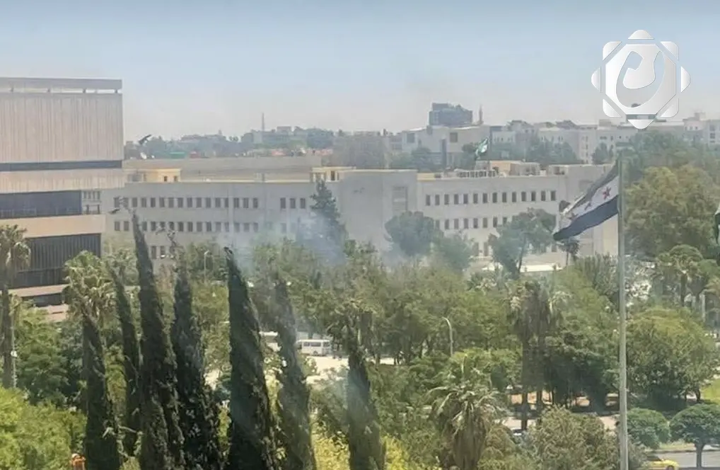 غارة جوية تستهدف مبنى هيئة الأركان السورية في دمشق