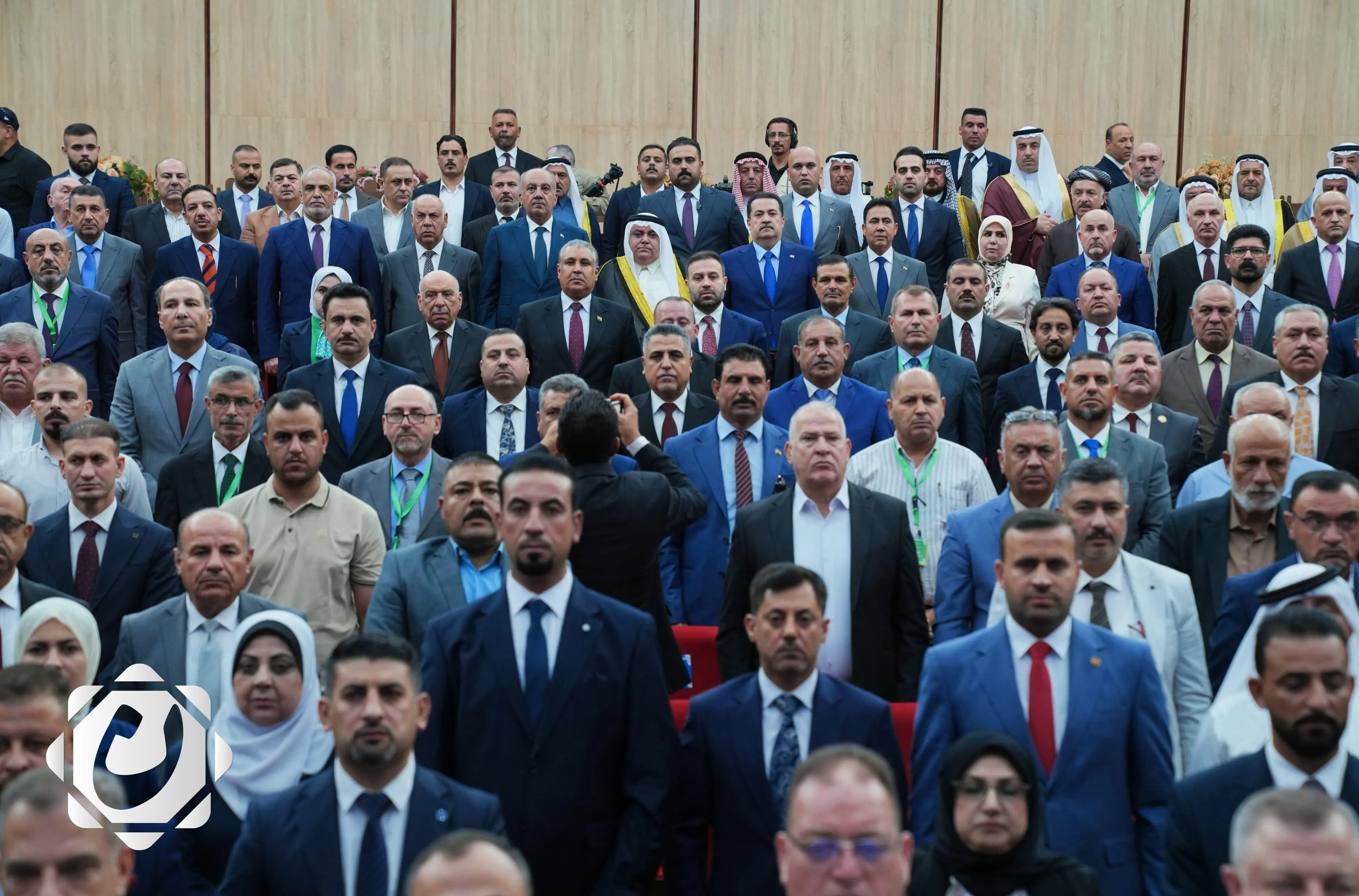 رئيس الوزراء يزور جامعة الموصل ويلتقي النخب الأكاديمية ووجهاء العشائر