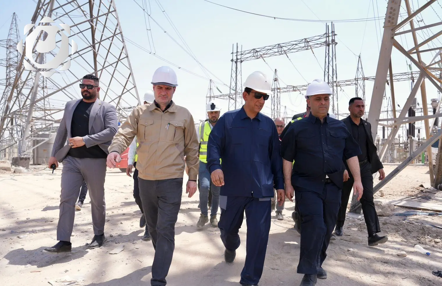 وزير الكهرباء يؤكد الالتزام بتنفيذ المشاريع الاستراتيجية لضمان استقرار المنظومة الكهربائية