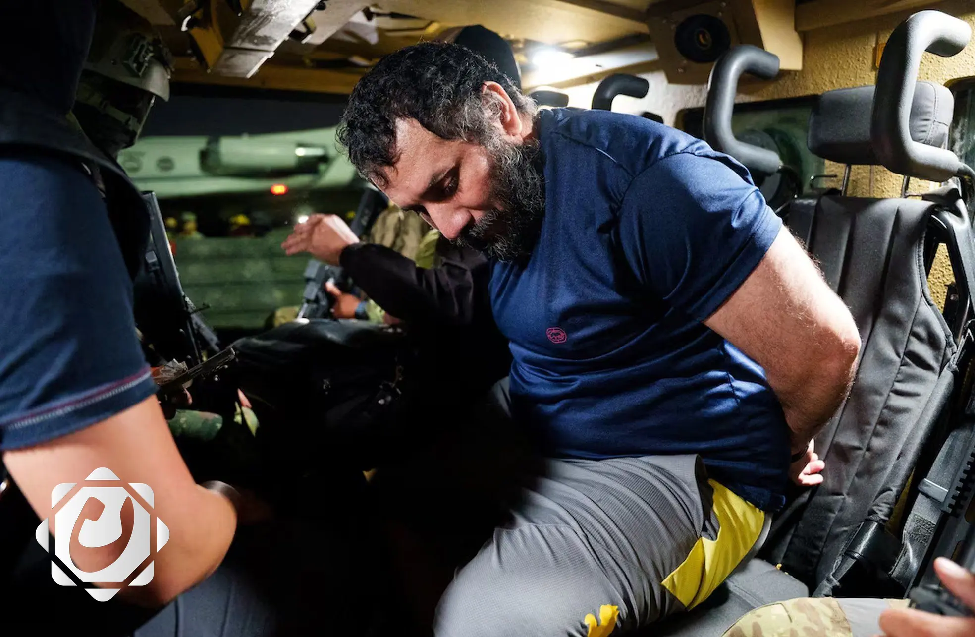 الإكوادور تسلم الولايات المتحدة زعيم أخطر عصابة لتهريب المخدرات