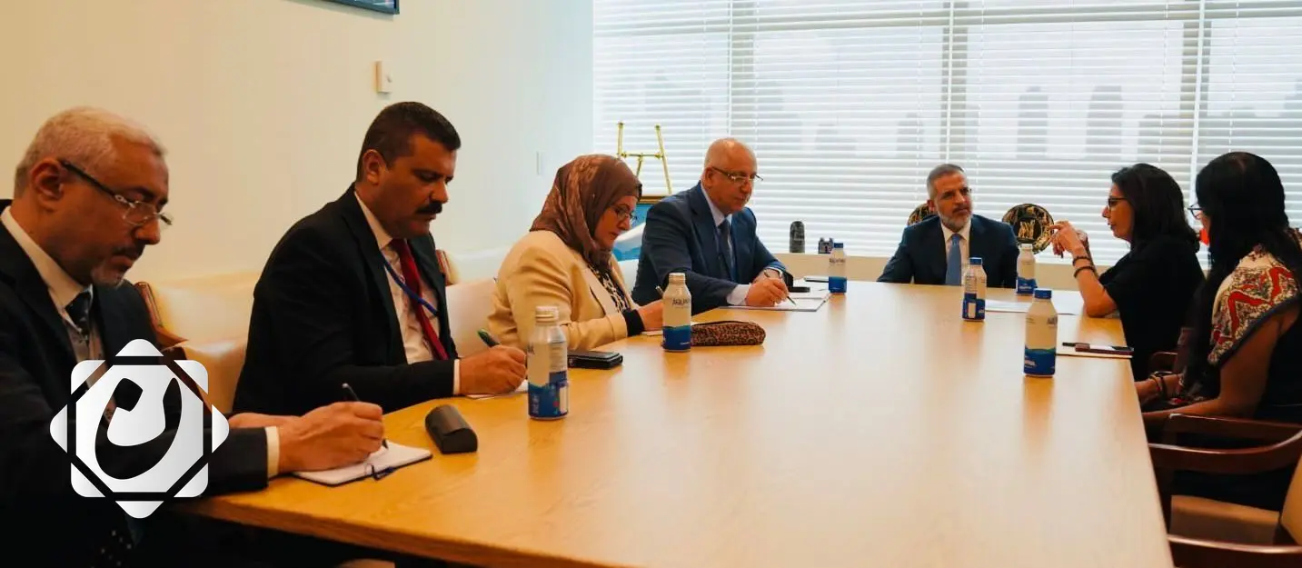 وزير التخطيط يؤكد التزام الحكومة بتوفير بيئة آمنة للأطفال