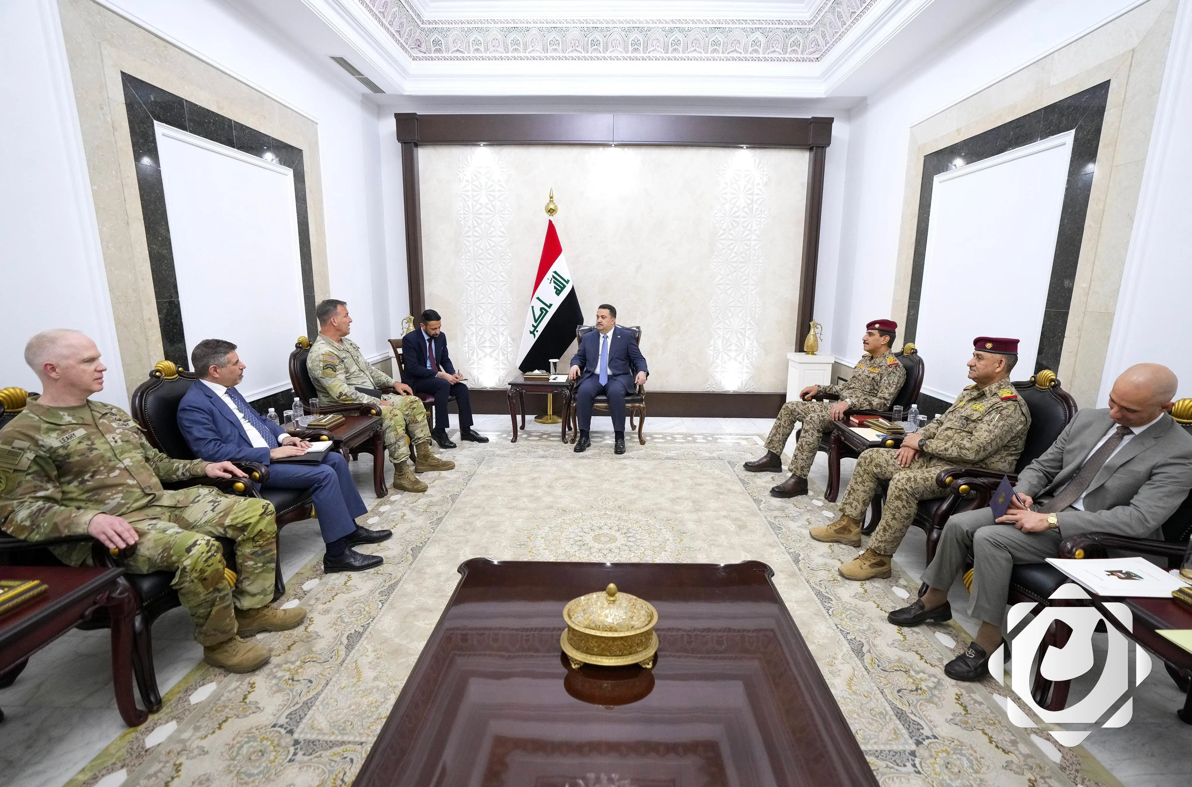 رئيس الوزراء يؤكد ضرورة تعزيز الاستقرار وتجنب أسباب تصاعد الصراعات