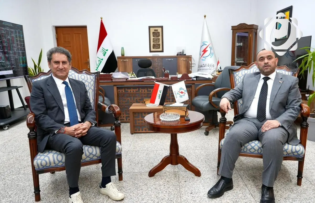 وزير الكهرباء: تقدم في مشروع "شمس البصرة" للطاقة الشمسية