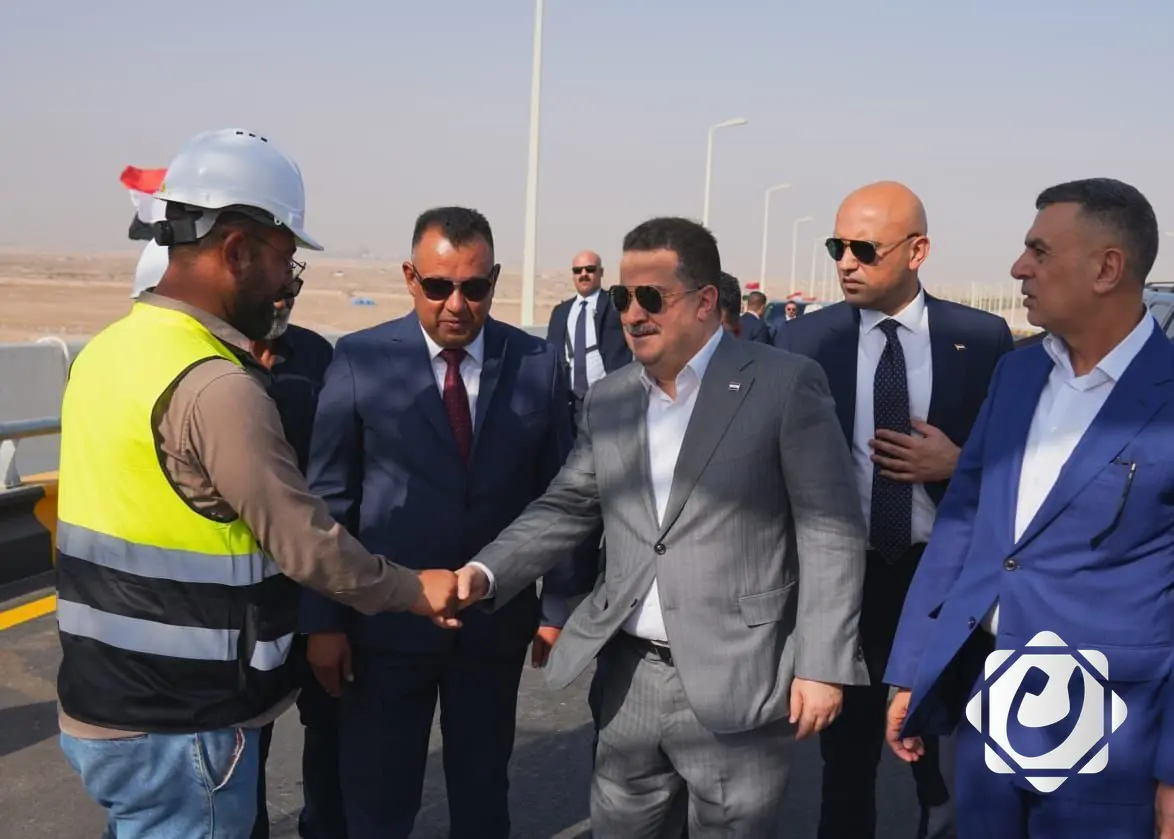 رئيس الوزراء يؤكد استمرار الحكومة في تنفيذ المشاريع الخدمية والحيوية في البصرة